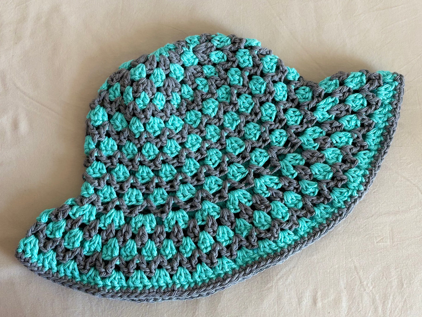 Sea Breeze & Grey Kelp Bucket hat