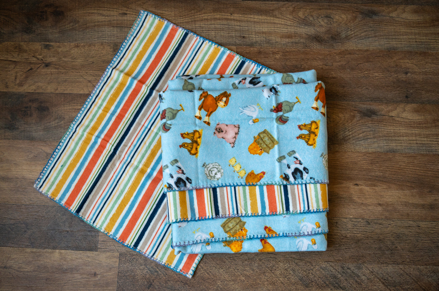 Barnyard Buddies Blanket & Burp Cloth Set 🐄🐓🐖