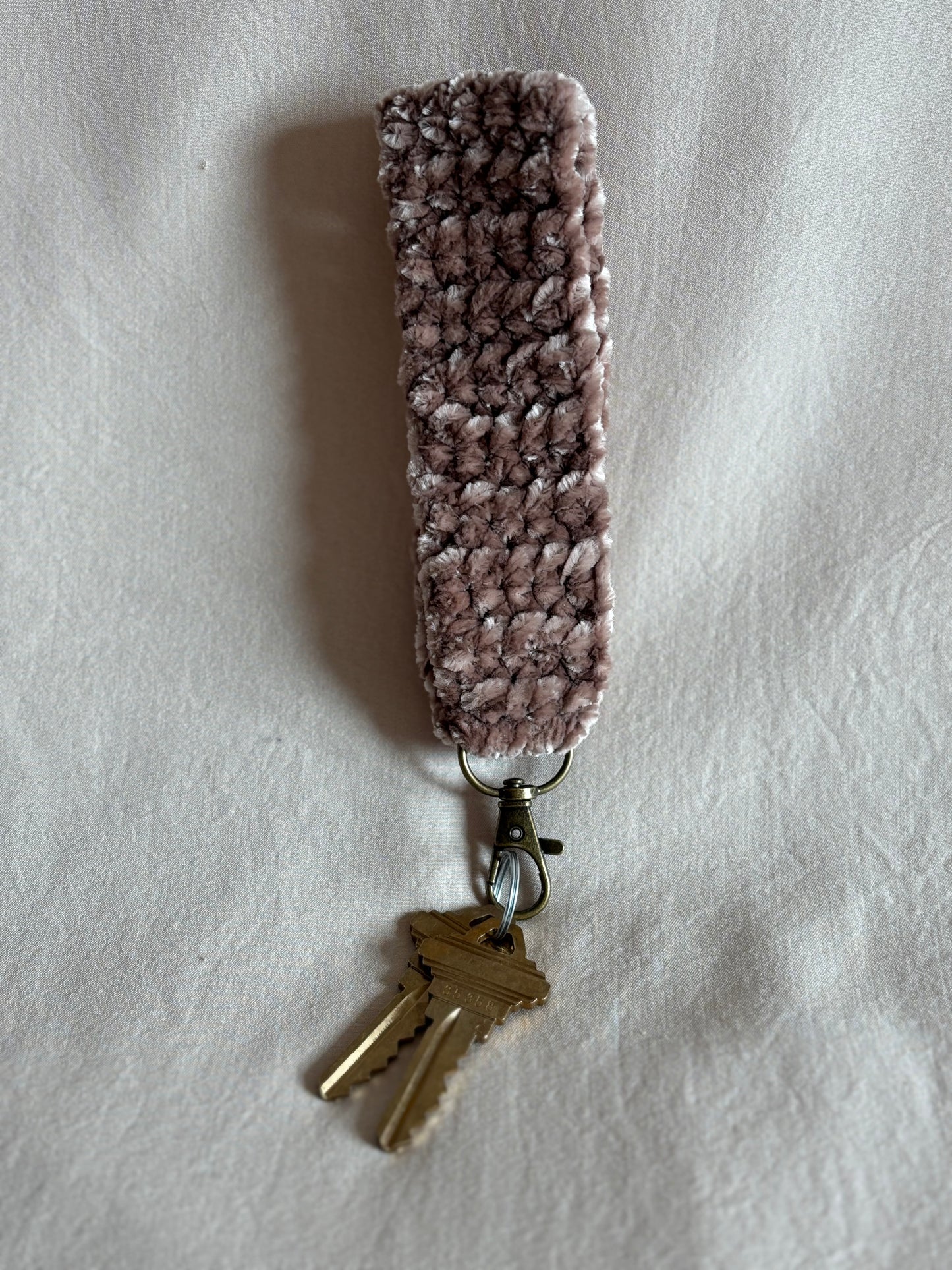 Mocha Velvet Keychain ✨