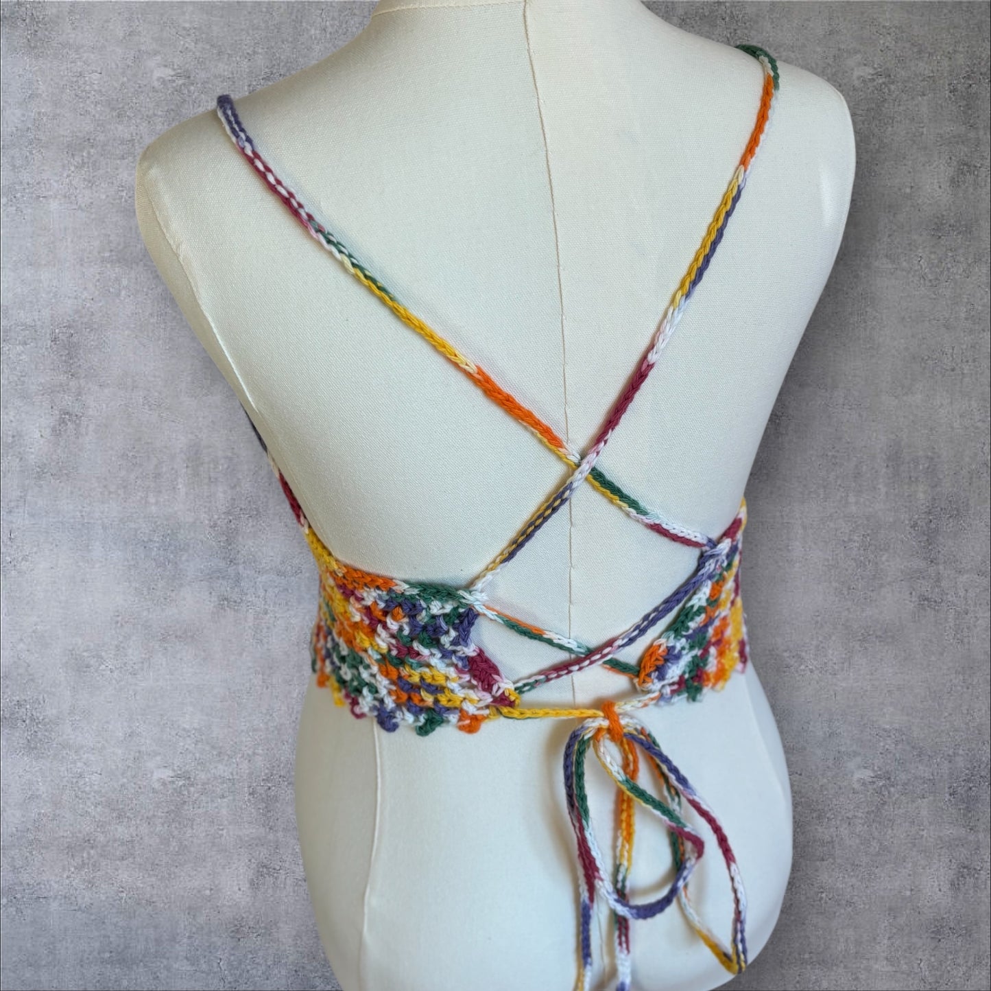 Gumdrop Peekaboob Top - Large